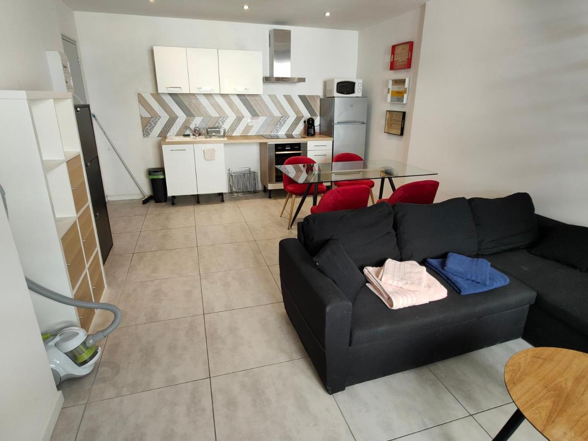 Joli Apparemment Type Loft Apartment Cavaillon Exterior foto